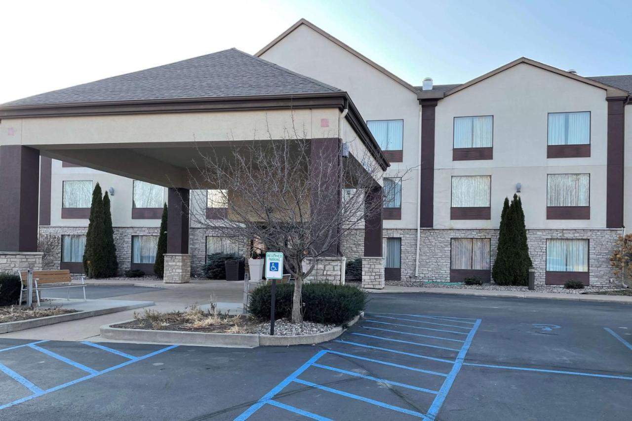 Spark By Hilton La Crosse Onalaska Exterior foto