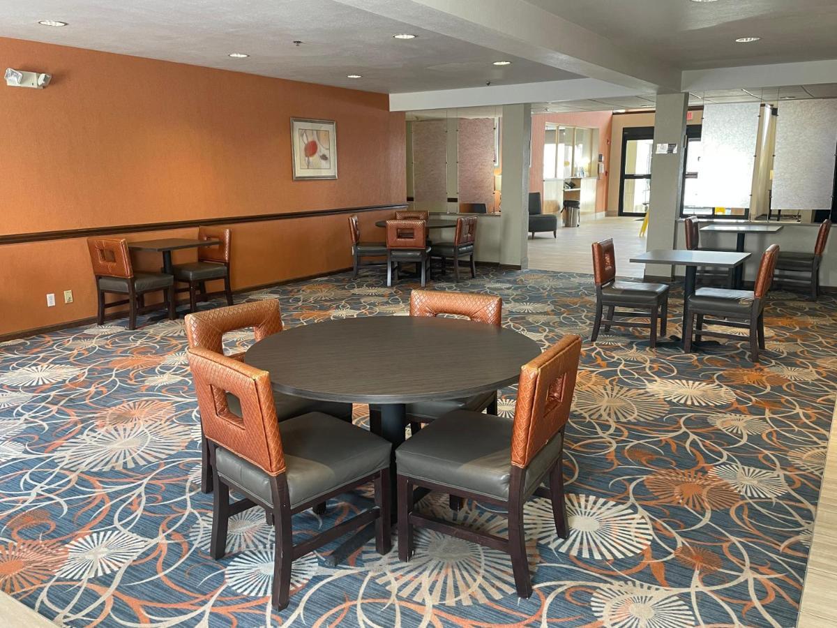 Spark By Hilton La Crosse Onalaska Exterior foto